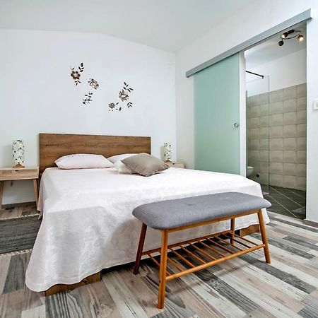 Paola Cozy Apartment Rovinj Bagian luar foto