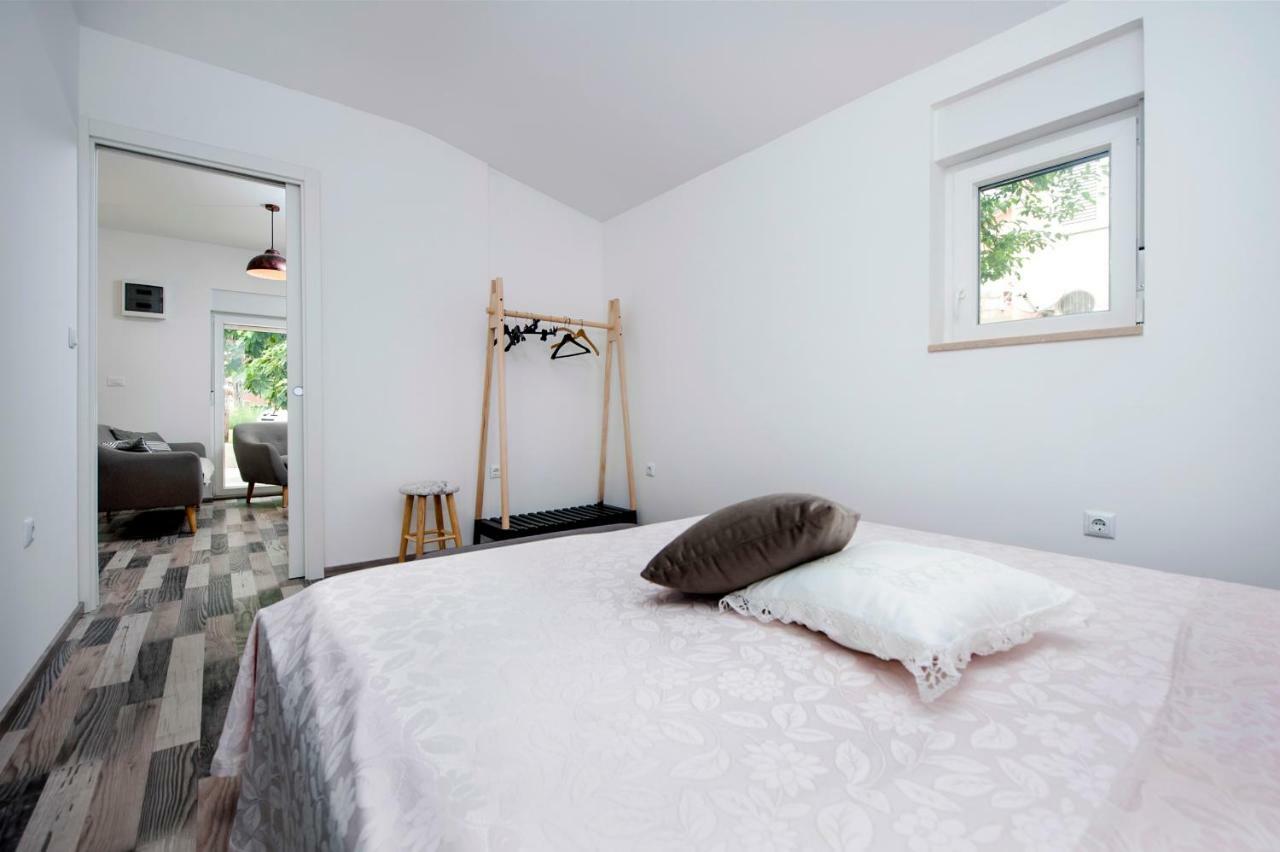 Paola Cozy Apartment Rovinj Bagian luar foto