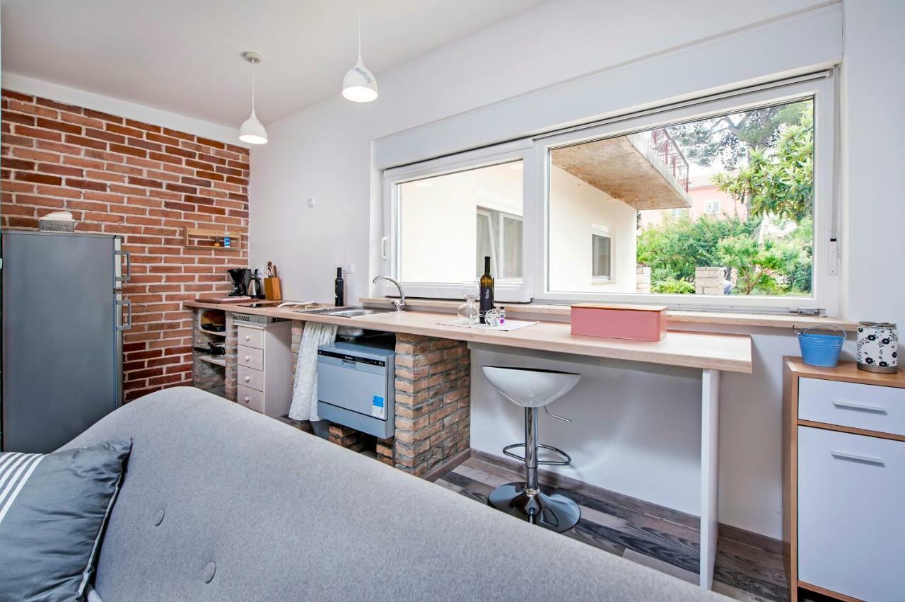 Paola Cozy Apartment Rovinj Bagian luar foto