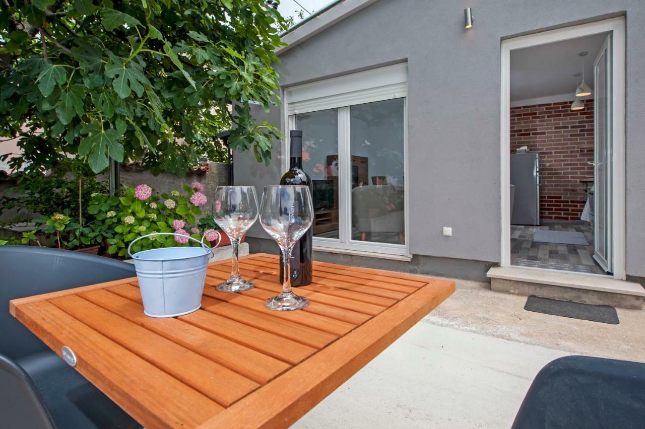 Paola Cozy Apartment Rovinj Bagian luar foto