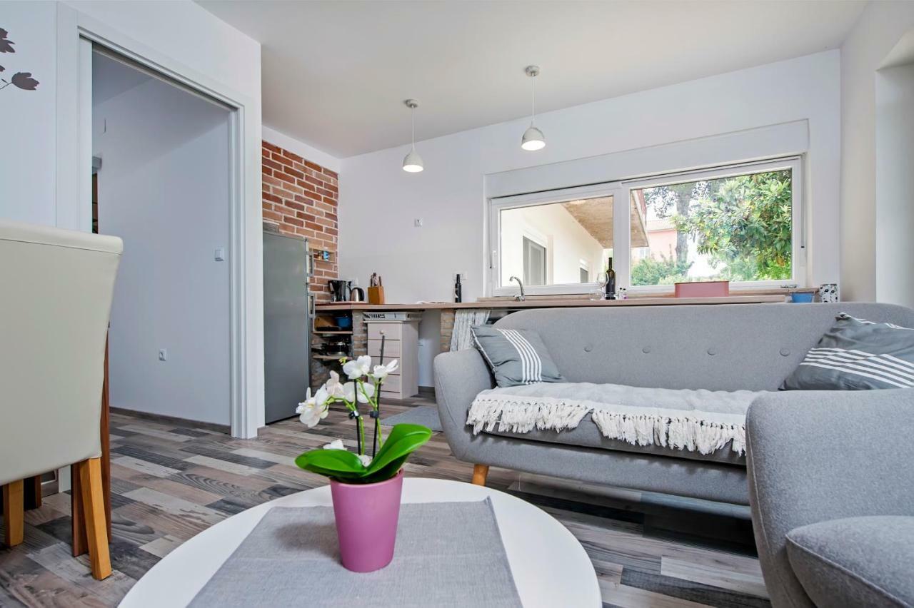 Paola Cozy Apartment Rovinj Bagian luar foto
